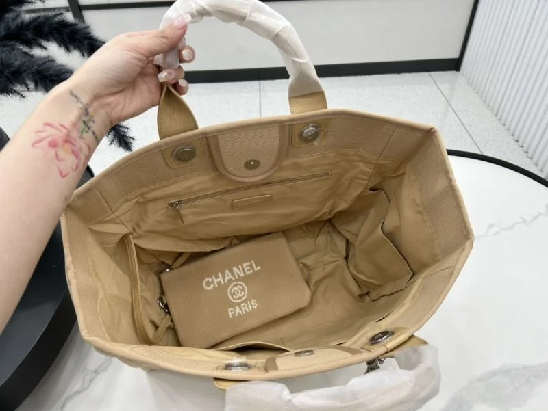 Chanel Shopping Bags TechFriendly 54765
