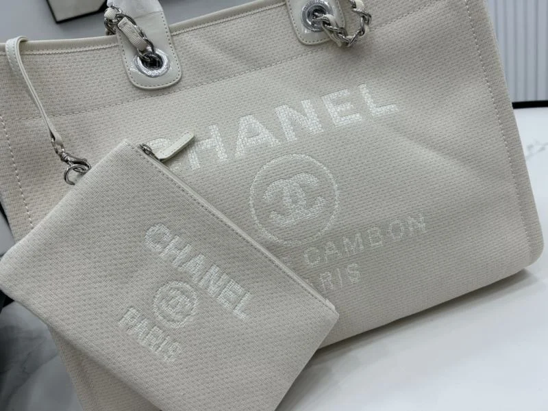Minimalist Chanel Shopping Bags 54767