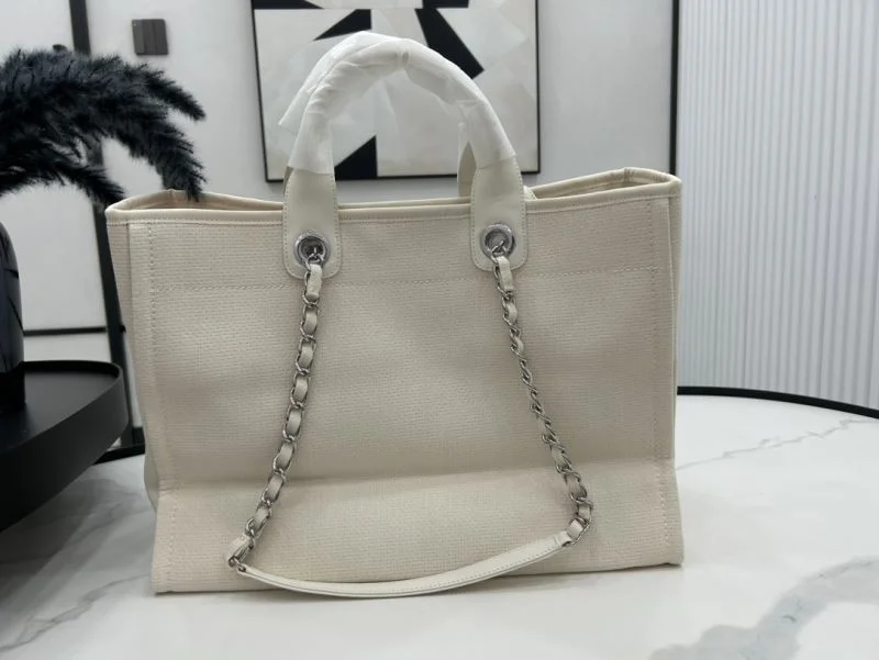 Minimalist Chanel Shopping Bags 54767