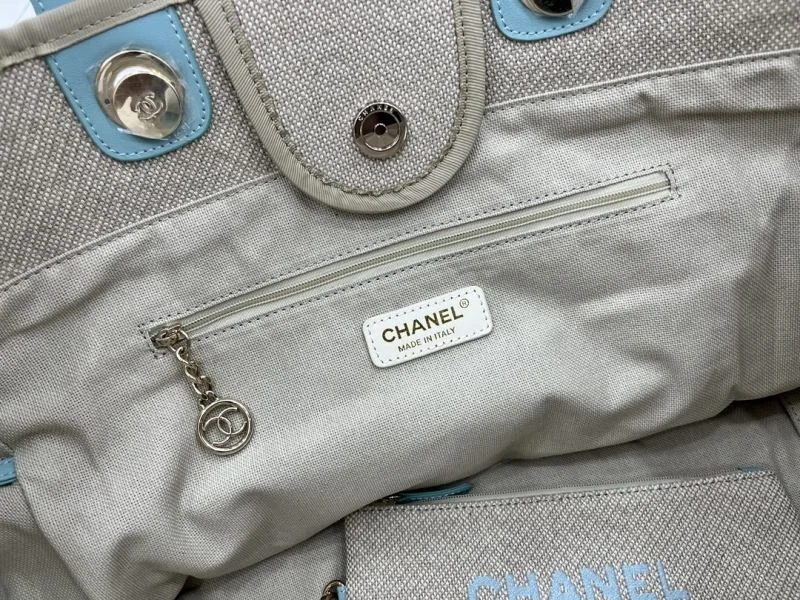 Chanel Shopping Bags Compact 54820