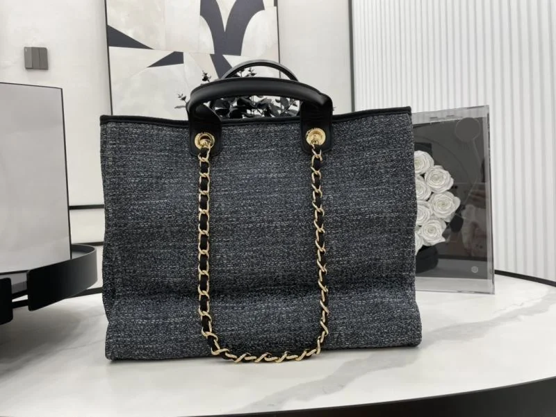 Chanel Shopping Bags TechFriendly 54757