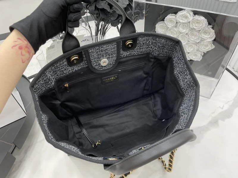 Chanel Shopping Bags TechFriendly 54757