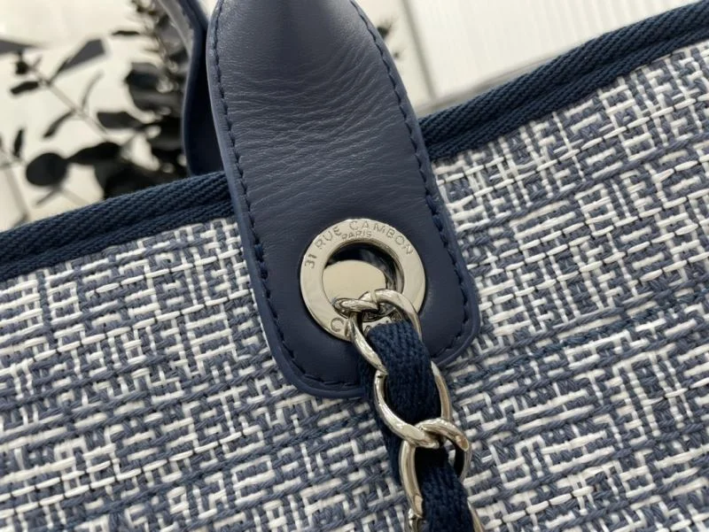 SunProtective Chanel Shopping Bags 54753