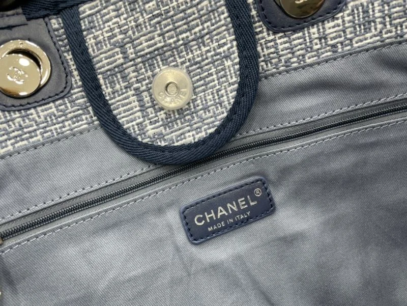 SunProtective Chanel Shopping Bags 54753