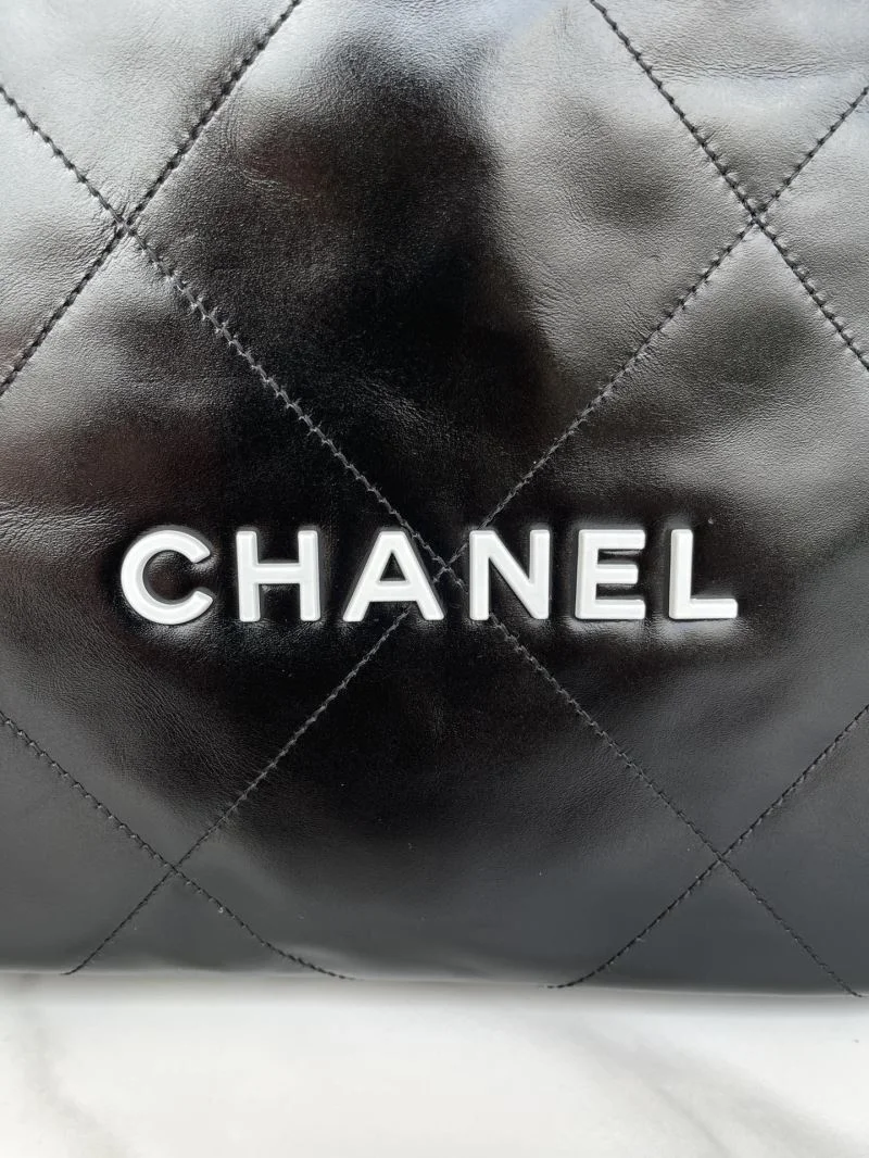 Classic Chanel Shopping Bags 54783