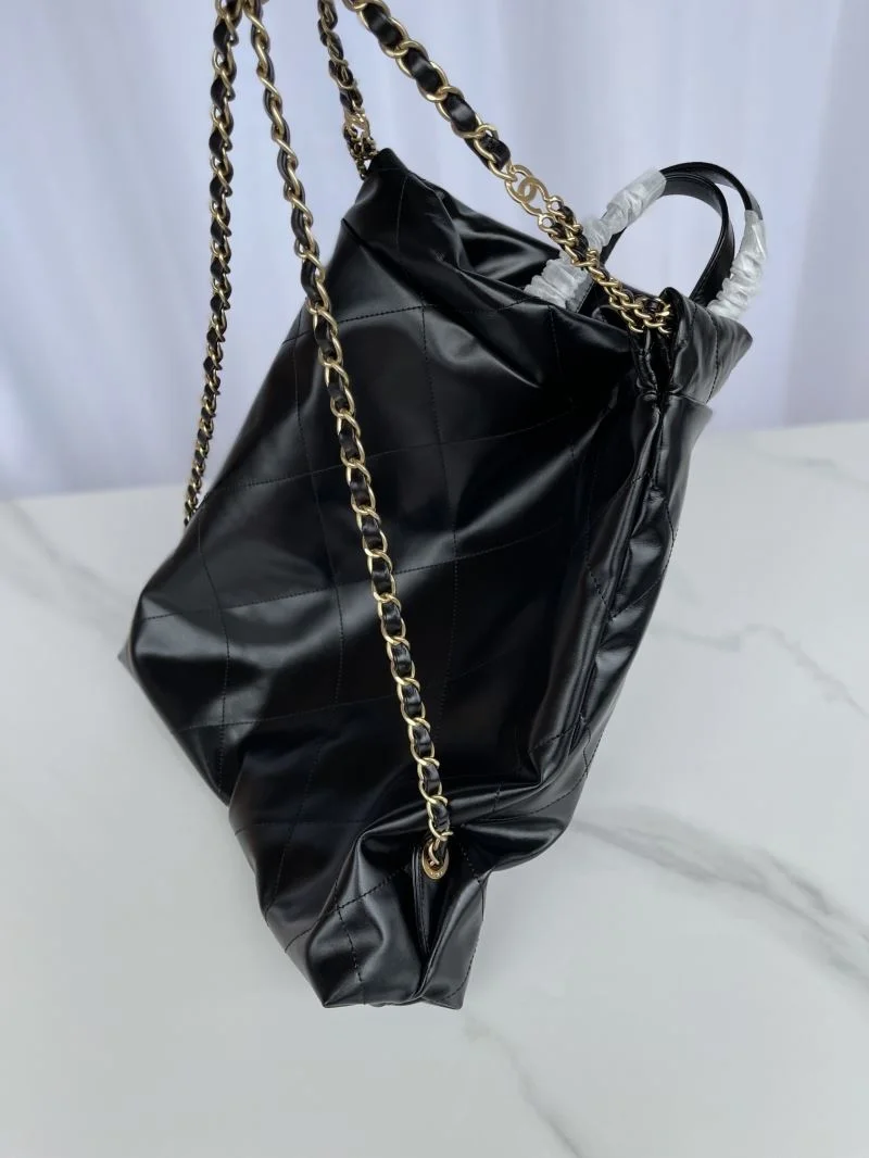 Effortless Chanel Shopping Bags 54730