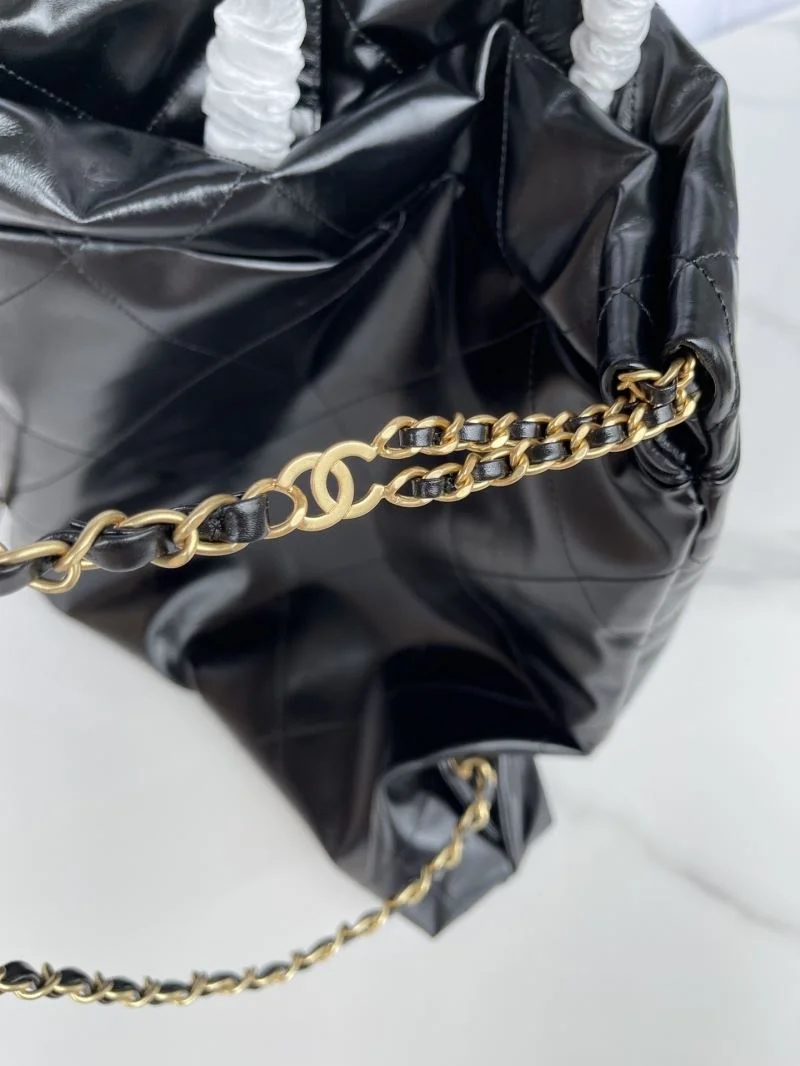 Effortless Chanel Shopping Bags 54730