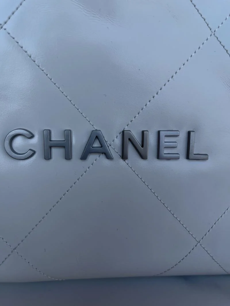 Timeless Chanel Shopping Bags 54801