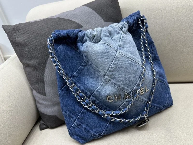 Contemporary Chanel Shopping Bags 54752