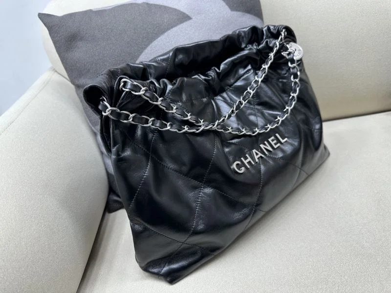 Elegant Chanel Shopping Bags 54719