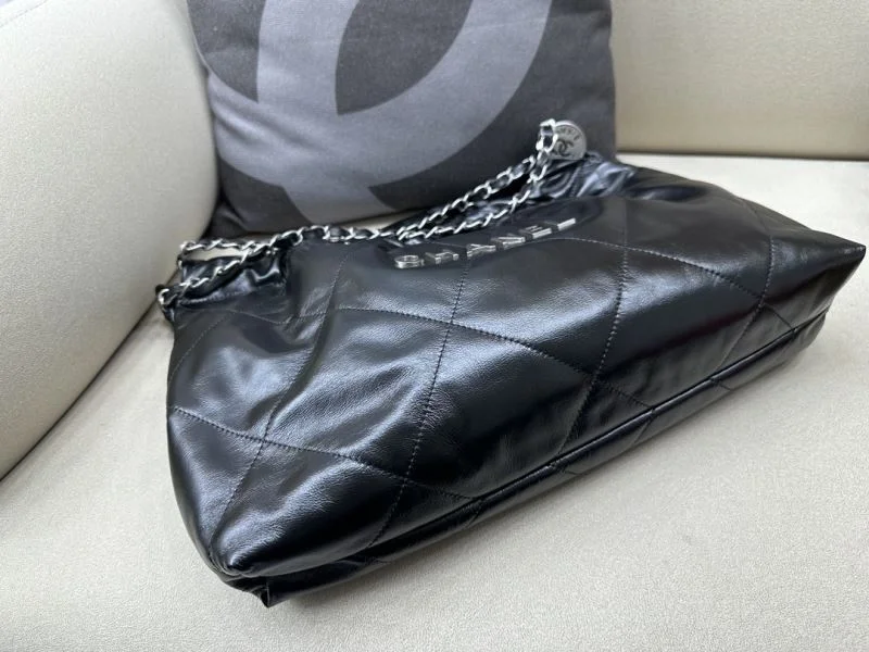 Elegant Chanel Shopping Bags 54719
