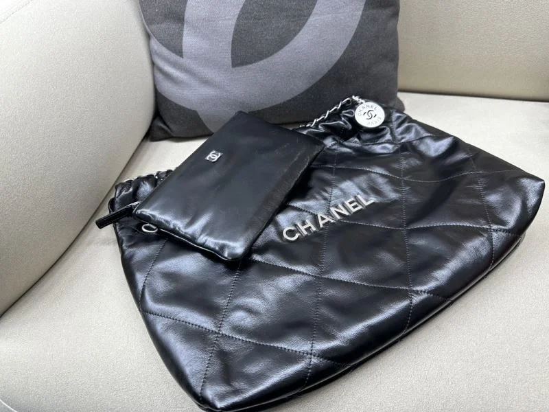 Elegant Chanel Shopping Bags 54719