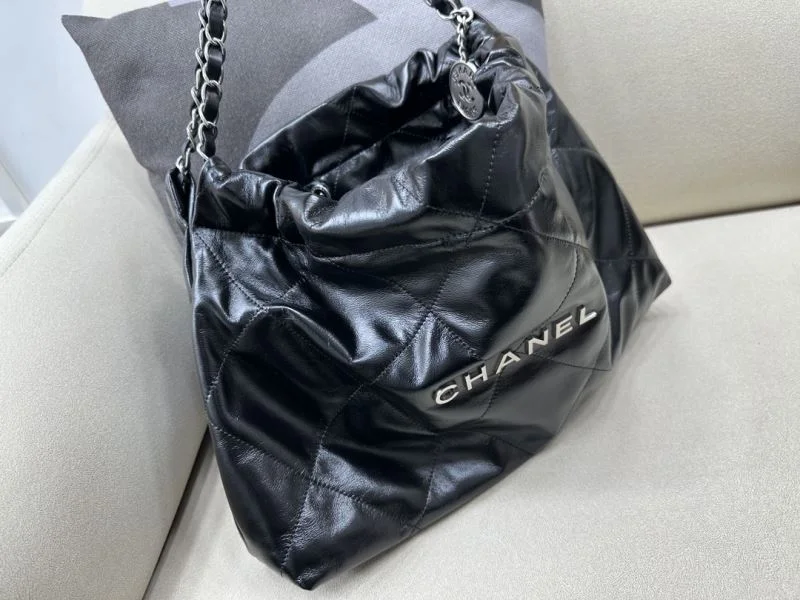 Elegant Chanel Shopping Bags 54719