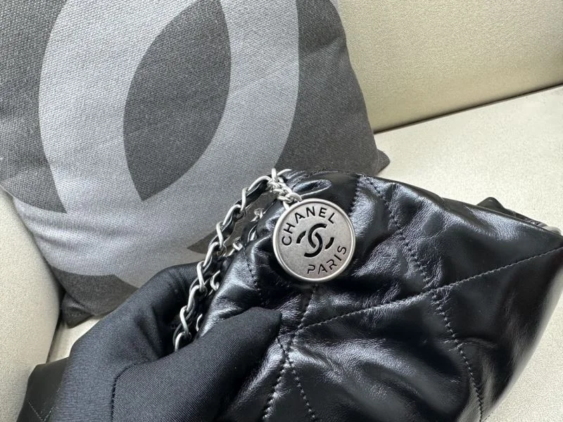 Elegant Chanel Shopping Bags 54719