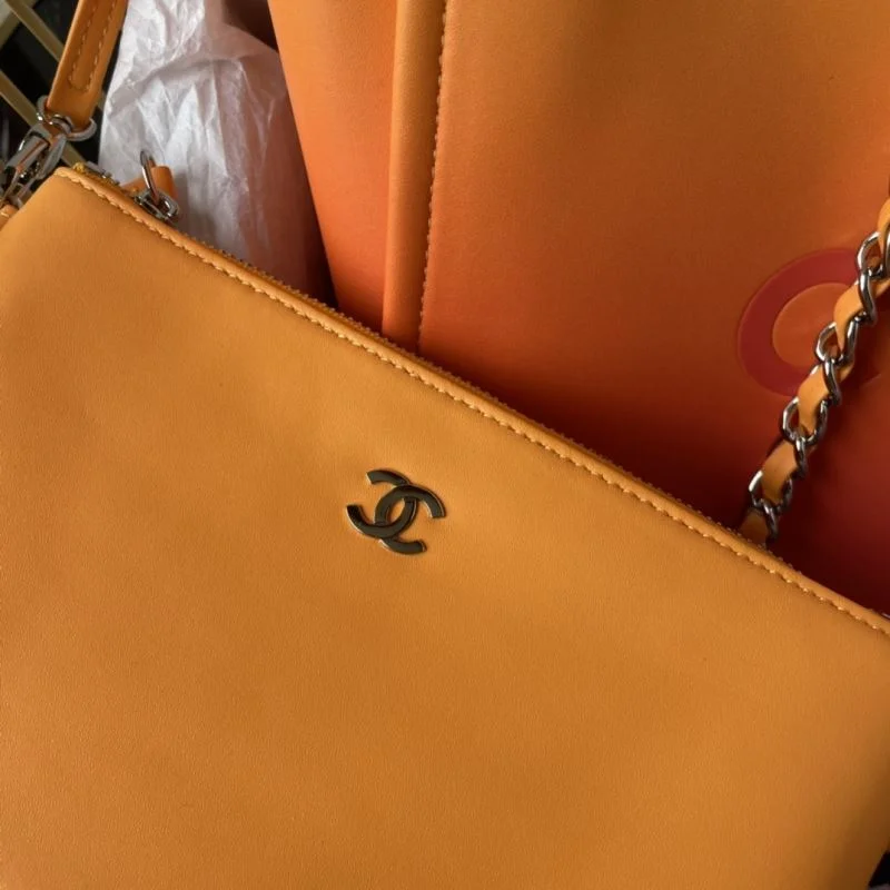 Unisex Chanel Shopping Bags 54832