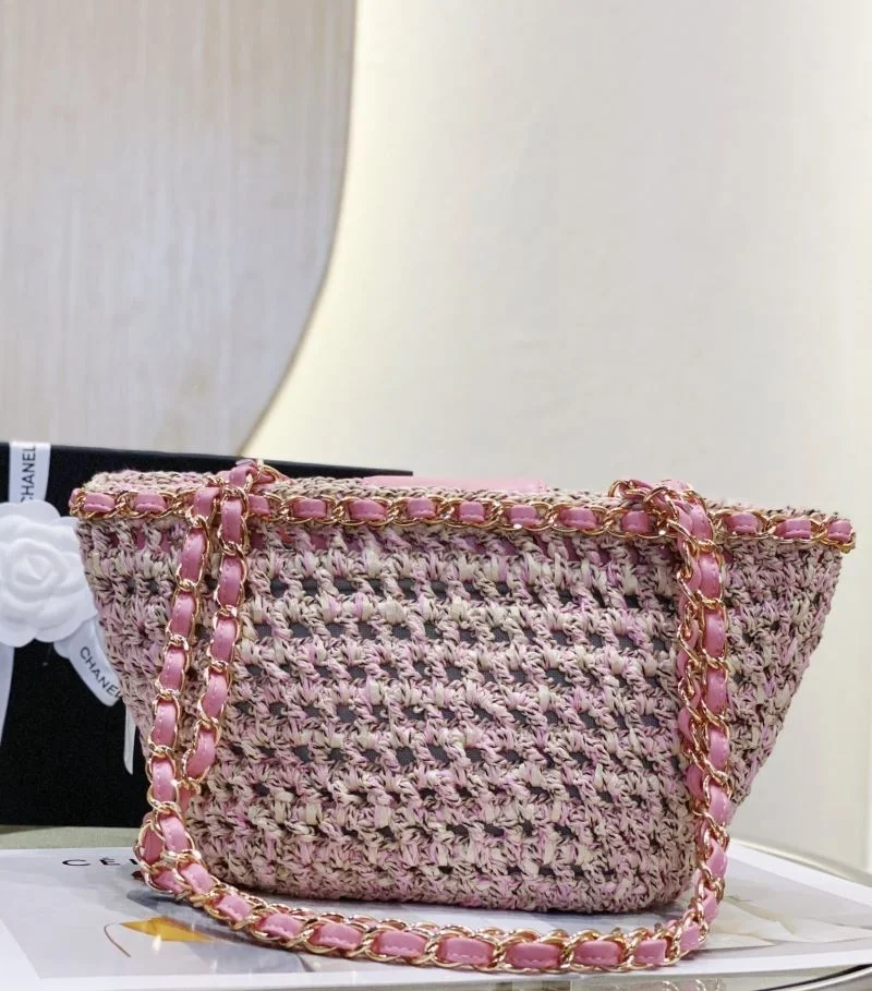 Sleek Chanel Shopping Bags 54712
