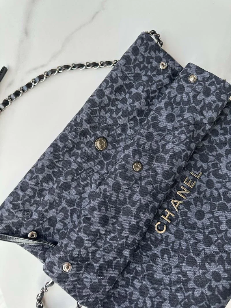 Chanel Shopping Bags FreshLook 54706