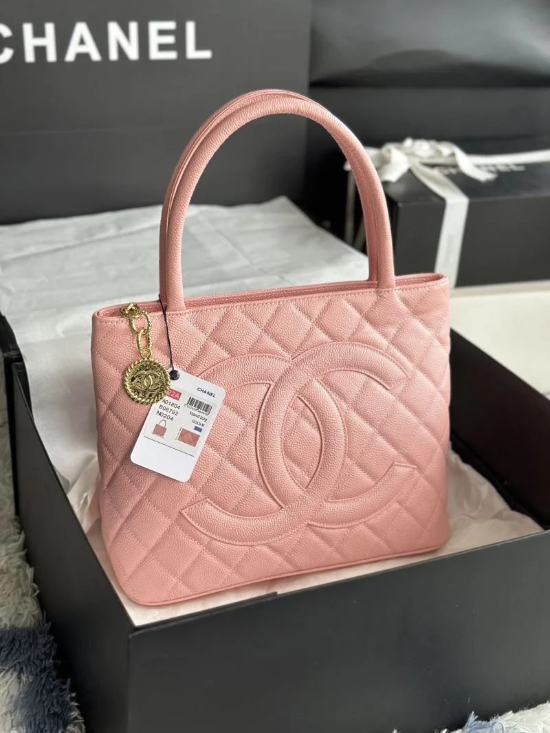 Modern Chanel Shopping Bags 54701