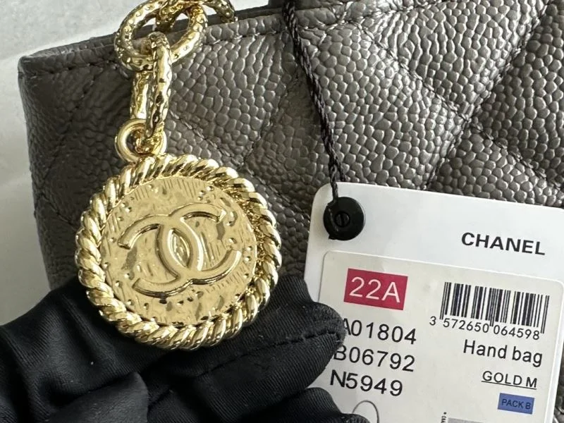 Seasonal Chanel Shopping Bags 54727