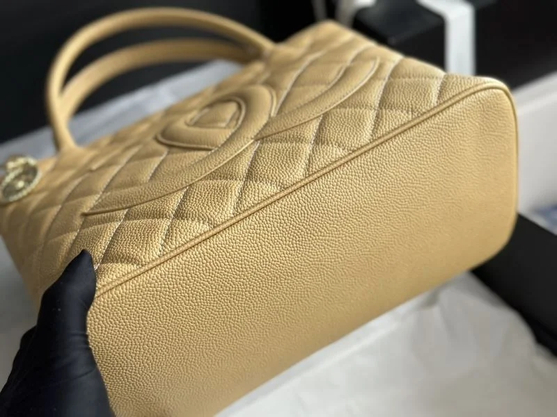 Popular Chanel Shopping Bags 54698