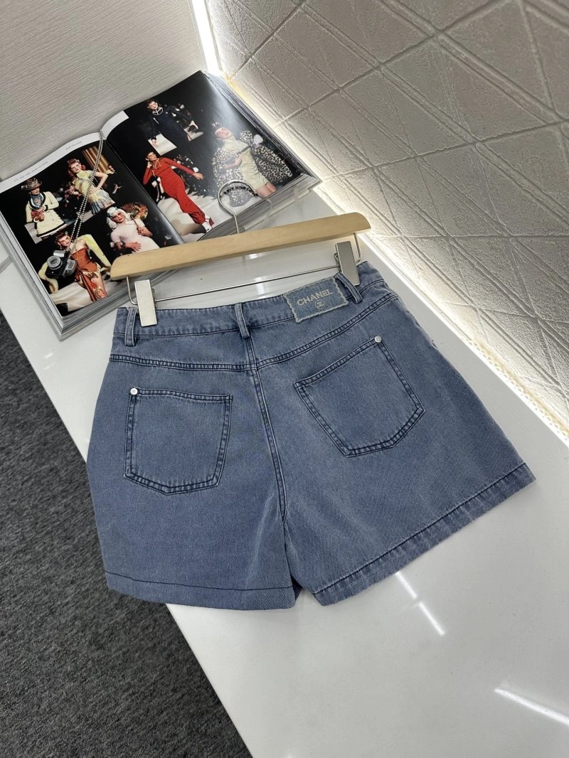 Affordable Chanel Short Pants 108780