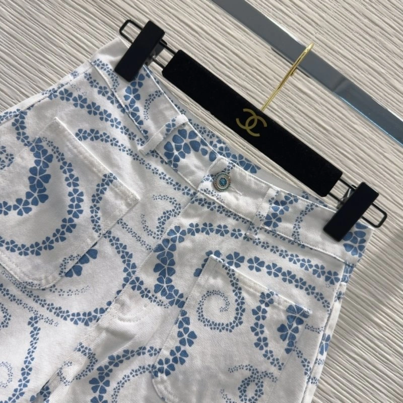 Chanel Short Pants WeatherProof 108757