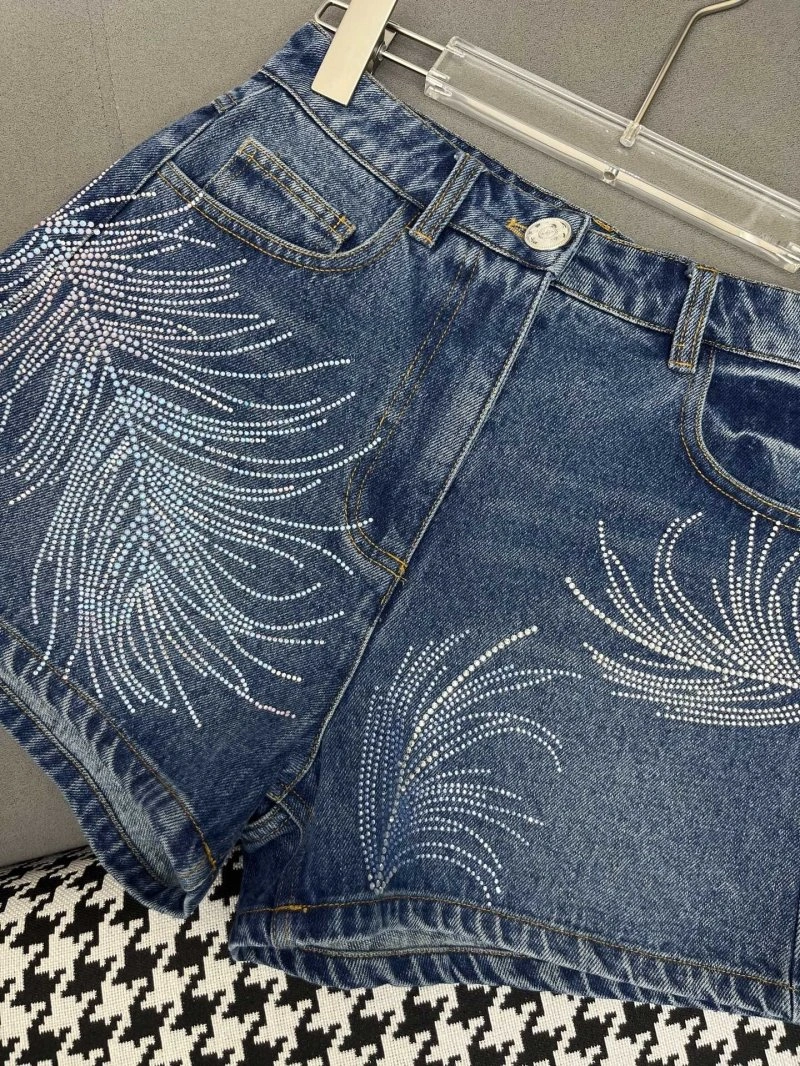 Snug Chanel Short Pants 108763