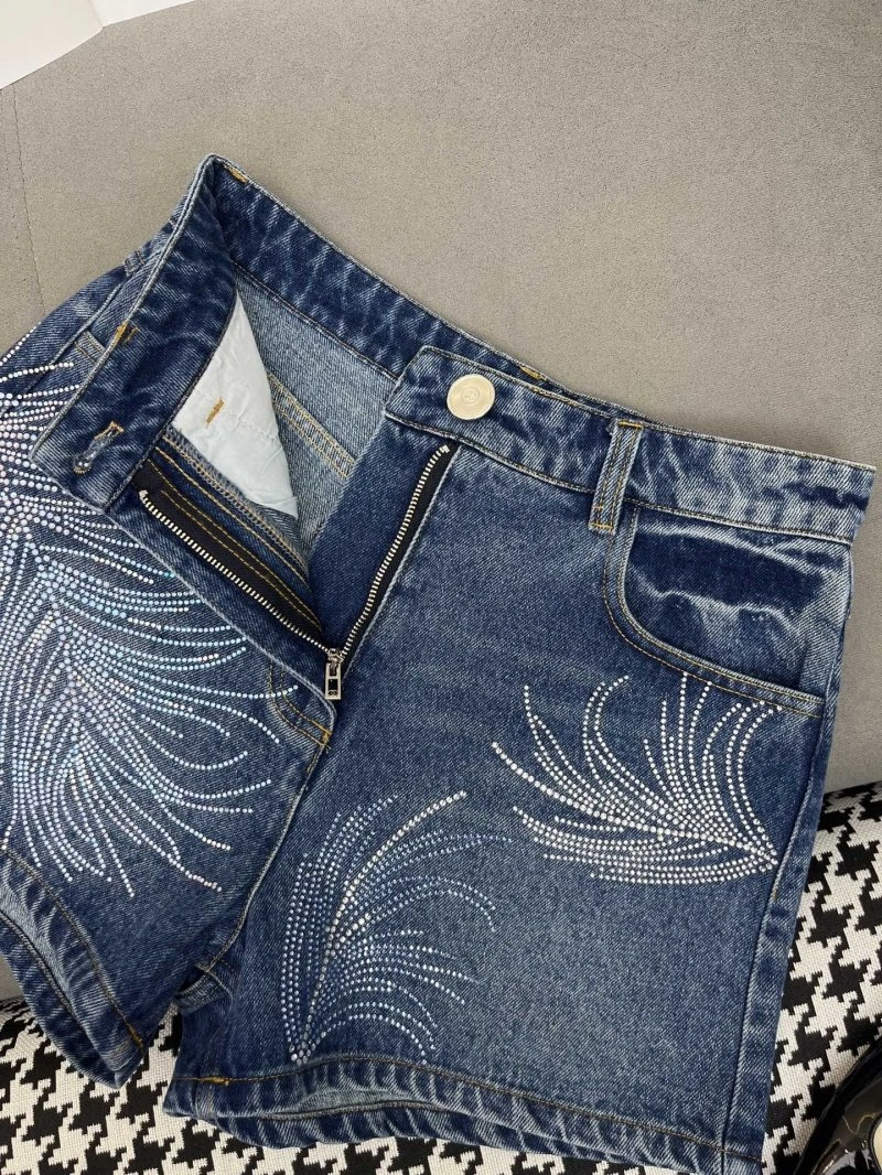 Snug Chanel Short Pants 108763