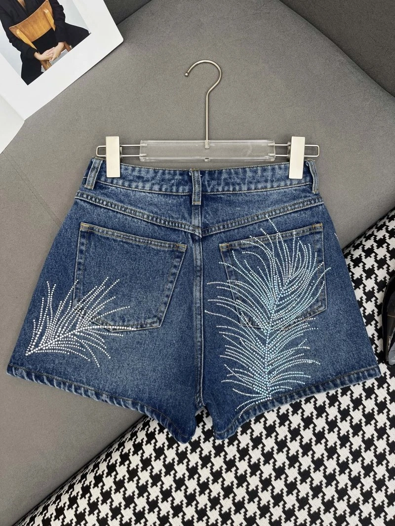 Snug Chanel Short Pants 108763
