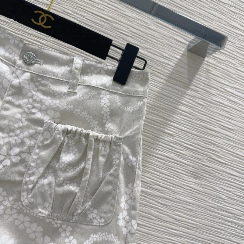 Chanel Short Pants MoistureWicking 108772