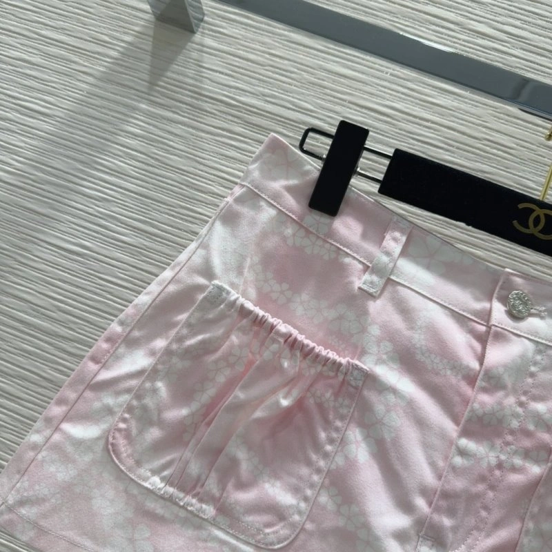Chanel Short Pants UrbanChic 108774