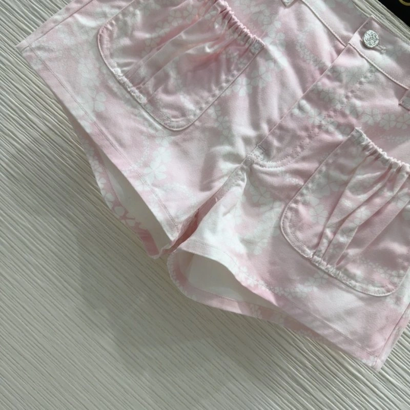 Chanel Short Pants UrbanChic 108774