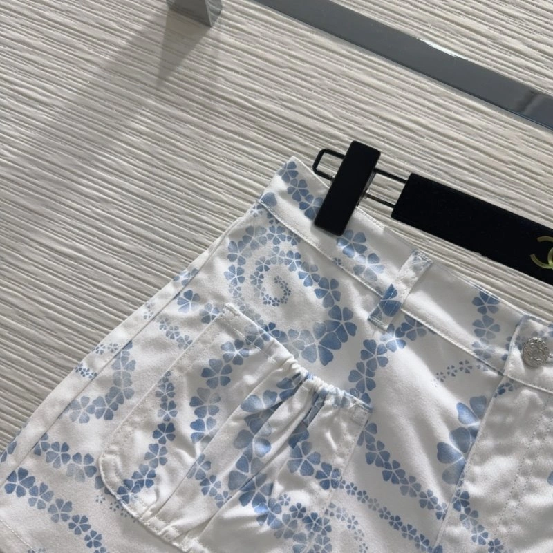 Chanel Short Pants Refined 108776