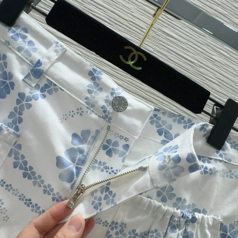 Chanel Short Pants Refined 108776