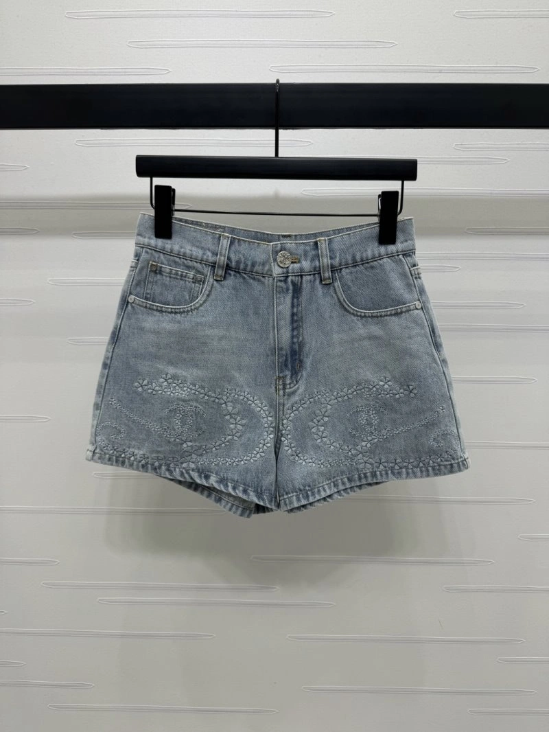 Chanel Short Pants EyeCatching 108759