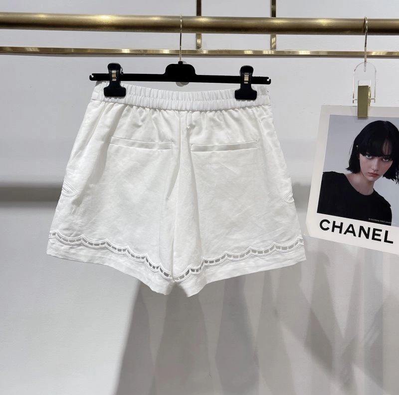 Chanel Short Pants EasyMatch 110425
