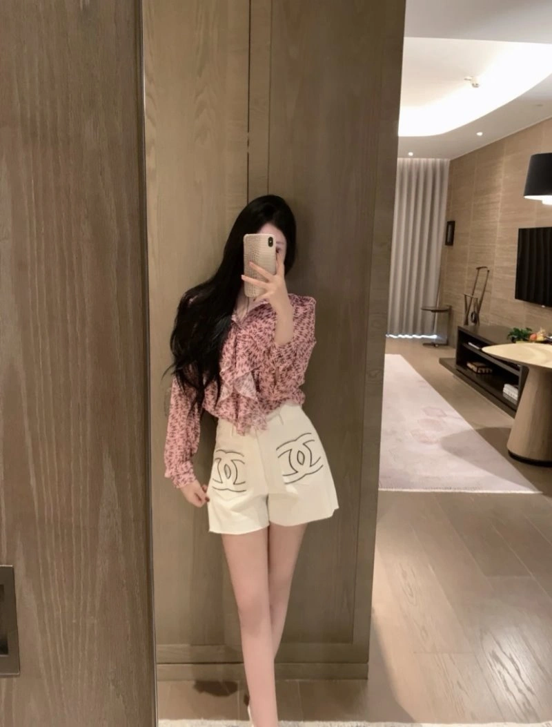 GoodFit Chanel Short Pants 110434