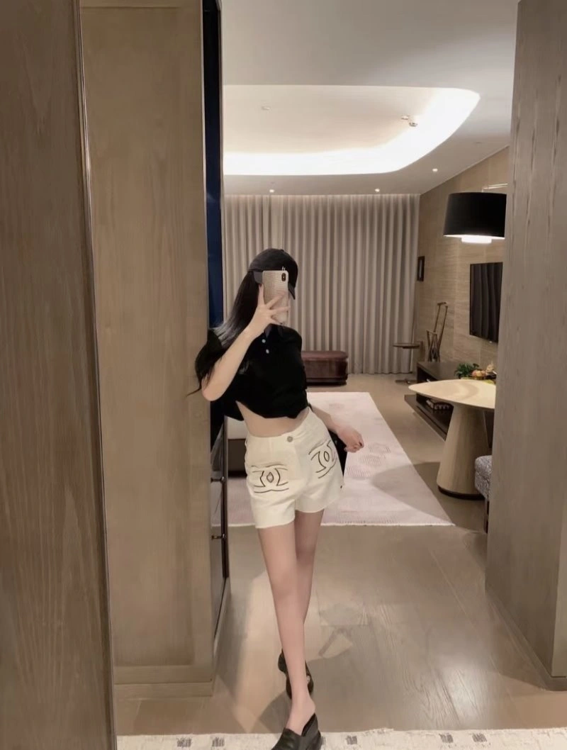 GoodFit Chanel Short Pants 110434