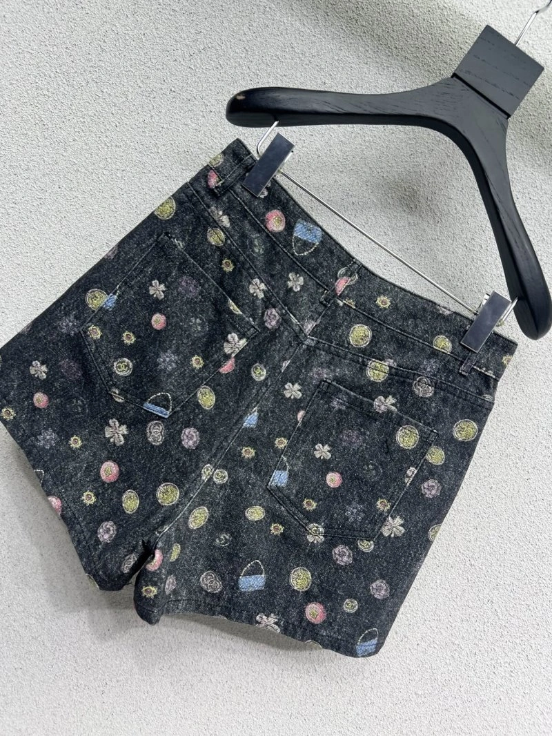 Chanel Short Pants OnTrend 110411