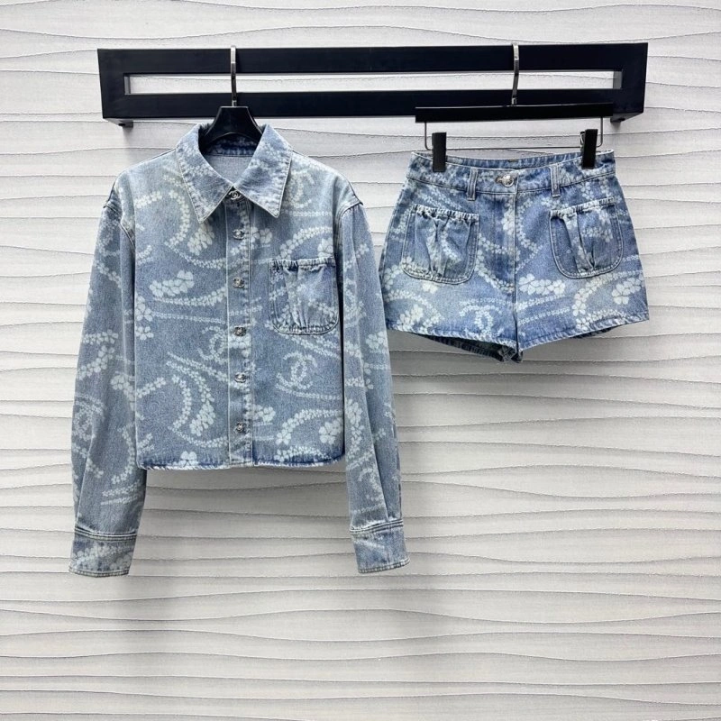 Chanel Short Pants WeatherProof 108091