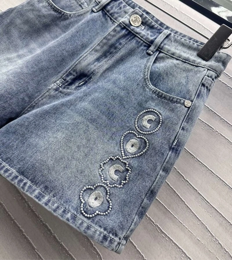 Chanel Short Pants Comfortable 108086