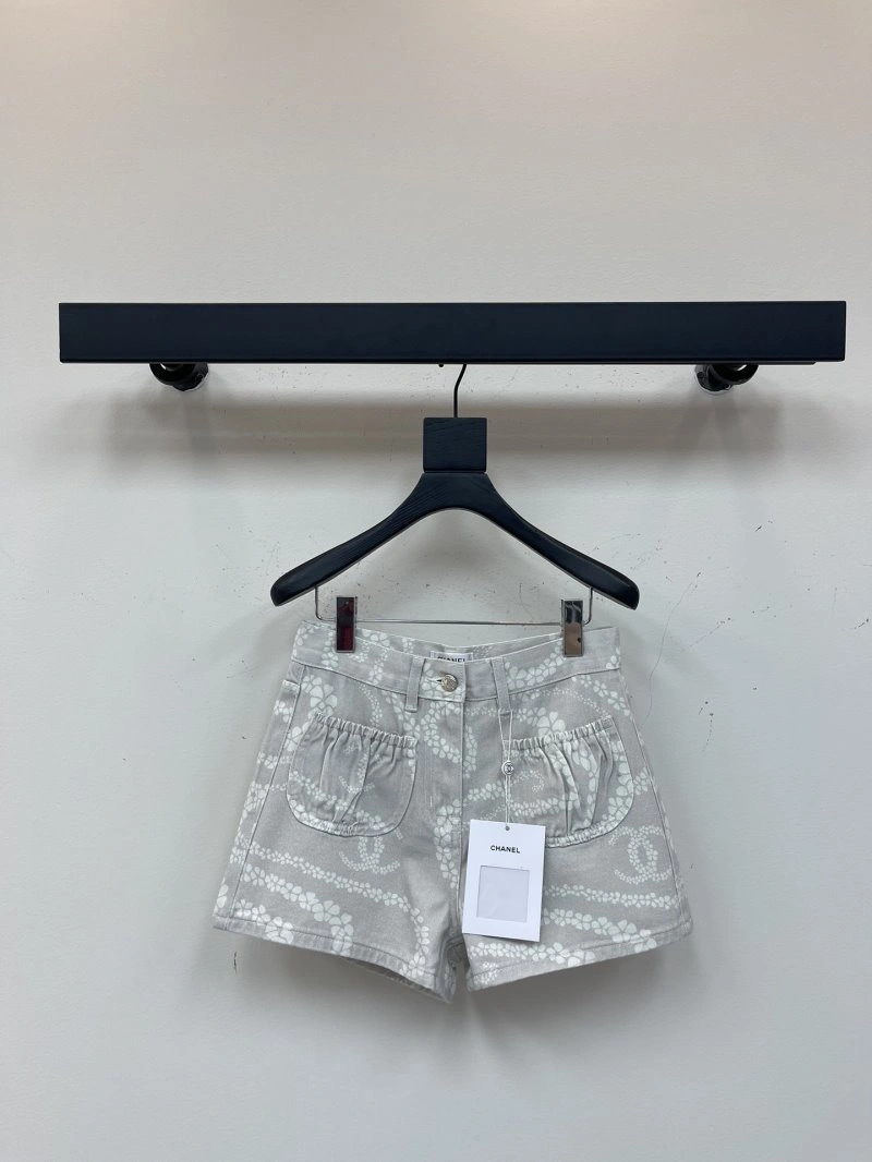 Chanel Short Pants Unique 108087