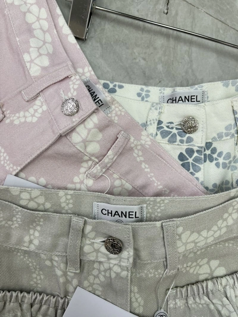 Chanel Short Pants Unique 108087