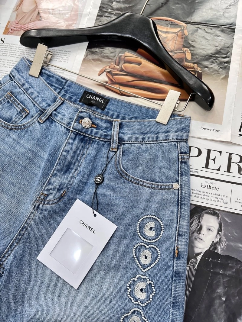 Supportive Chanel Short Pants 108075
