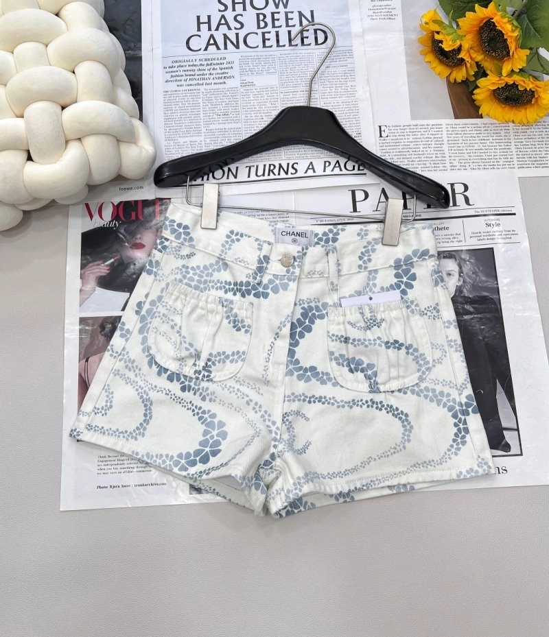 Chanel Short Pants Sustainable 108077