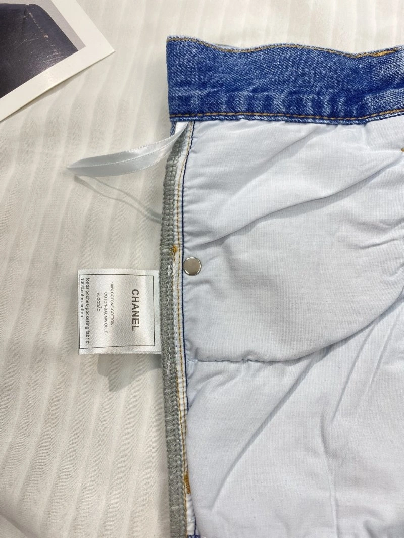 Chanel Short Pants Vibrant 108081