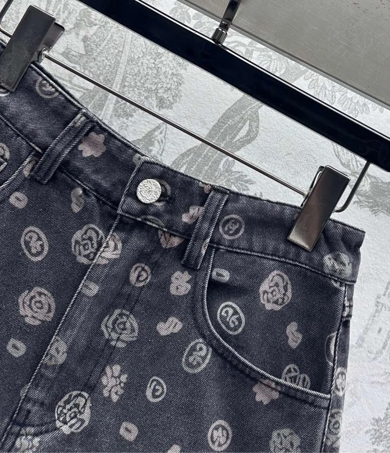 Chanel Short Pants Supportive 108069