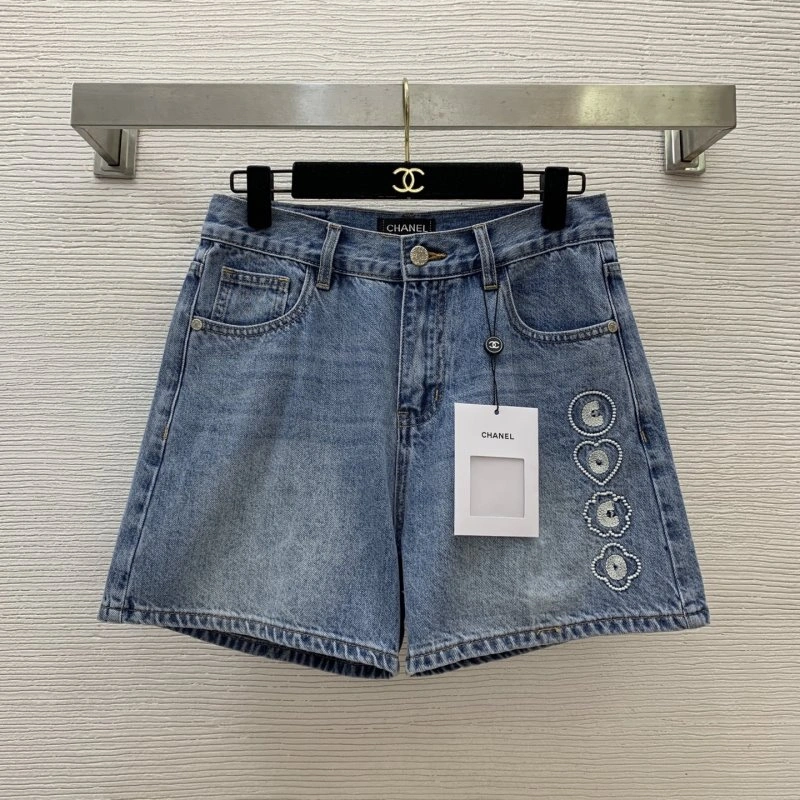 Chanel Short Pants Cozy 108084