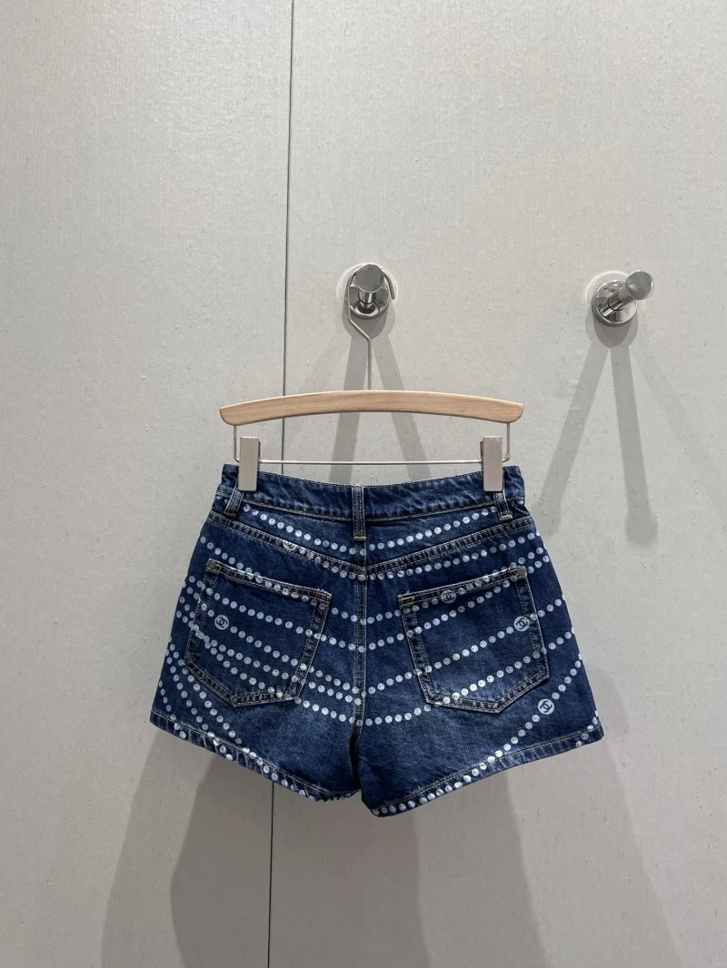 OdorResistant Chanel Short Pants 108082