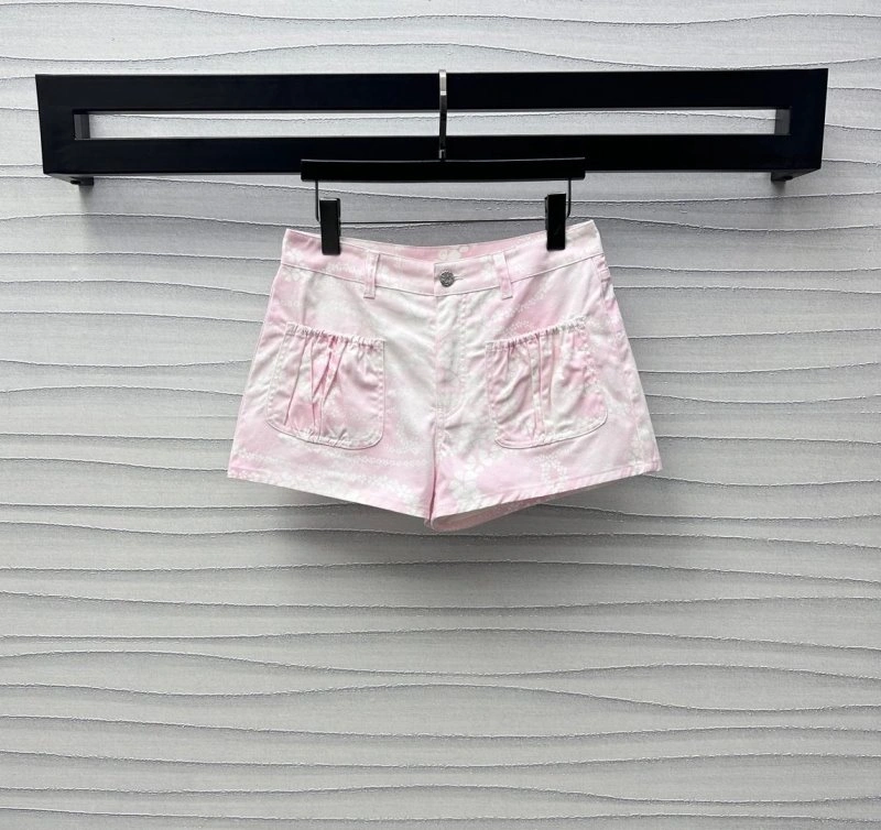 Chanel Short Pants Durable 108067